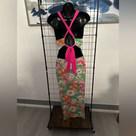 Green Floral Cut Out Pink Self Tie Back Closure Midi Dress - Picture 14 of 17